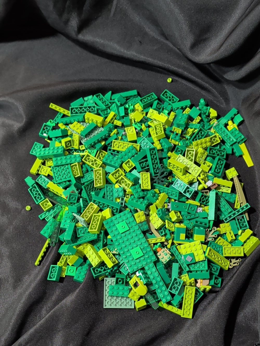 1.13 Pounds Of Green Lego Bricks
